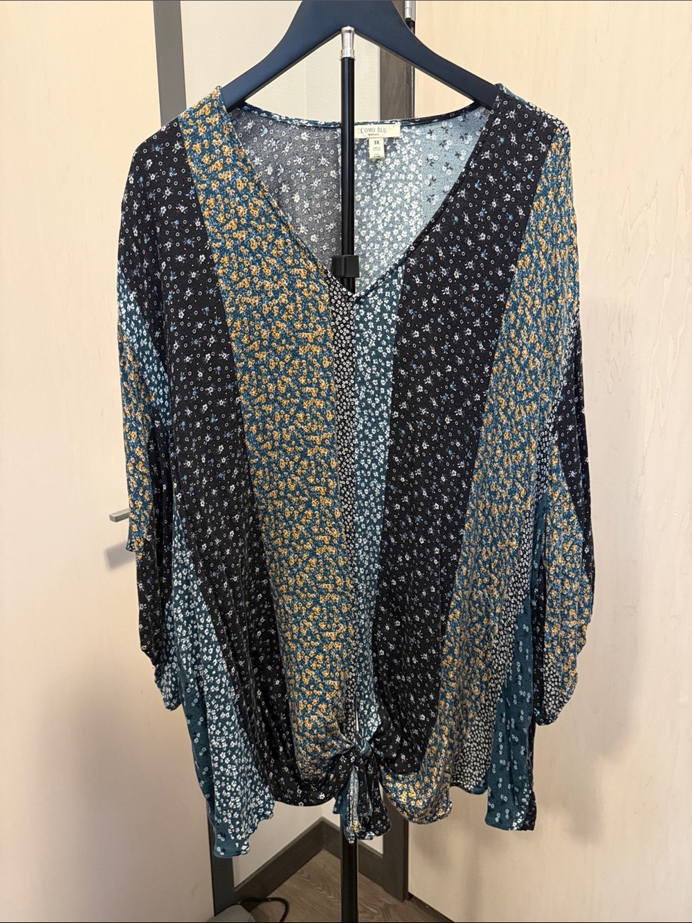 V-Neck Patchwork Tie-Front Tunic - Teal & Black